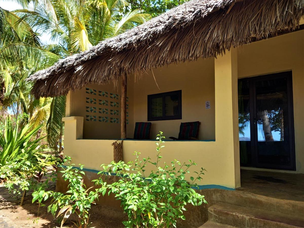 Moheli Laka Lodge Nioumachoua ภายนอก รูปภาพ